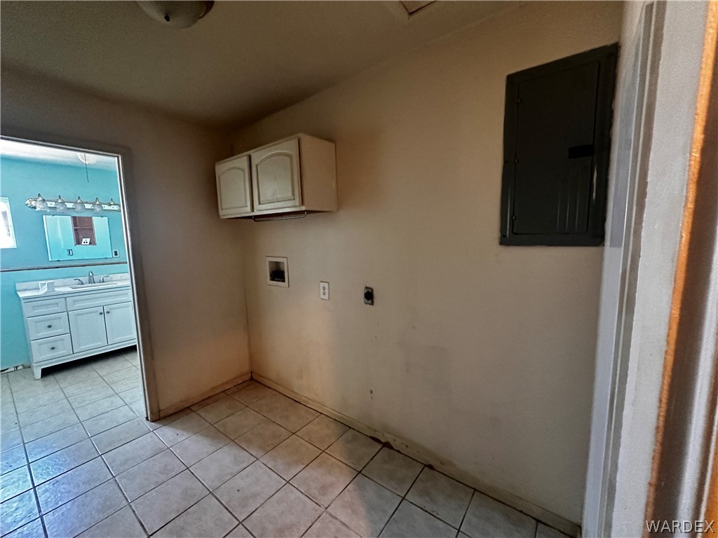 3868 Aztec Road Golden Valley, AZ 86413 - Photo 22 of 64