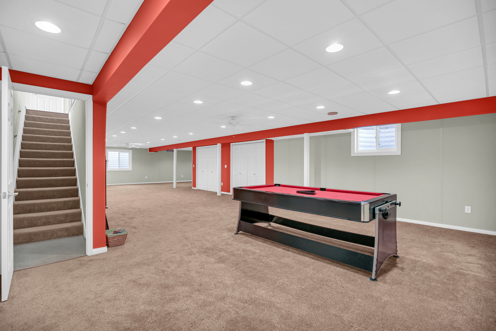 2004 Emerald Drive Champaign, IL 61822 - Photo 22 of 30 a room with pool table