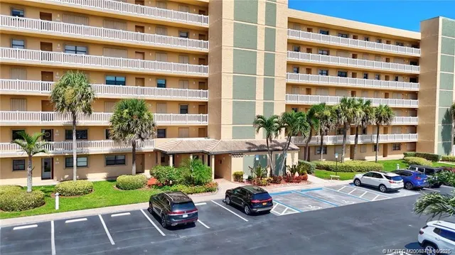 $3,000 | 10200 South Ocean Drive, Unit 510, Jensen Beach, FL 34957