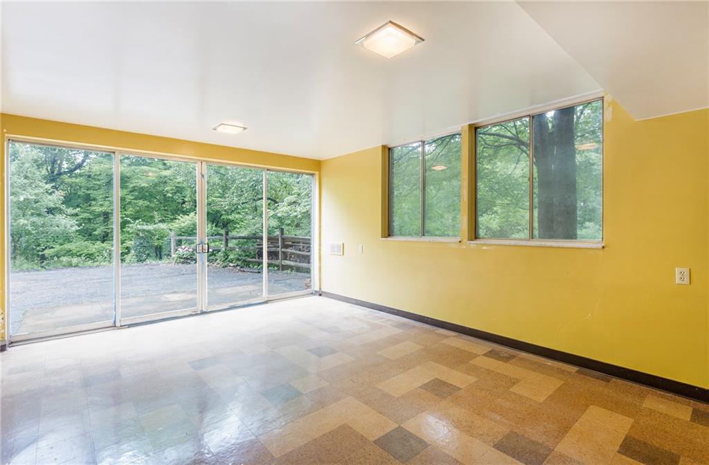 205 Reichold Road Wexford, PA 15090 - Photo 18 of 25 Gallery Image 18