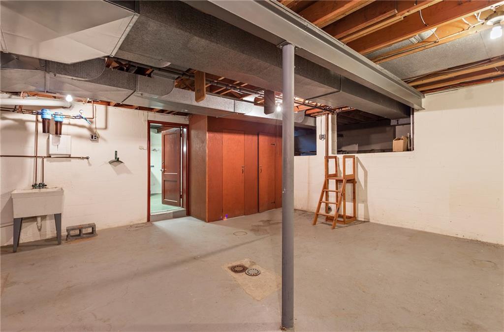 205 Reichold Road Wexford, PA 15090 - Photo 20 of 25 Gallery Image 20
