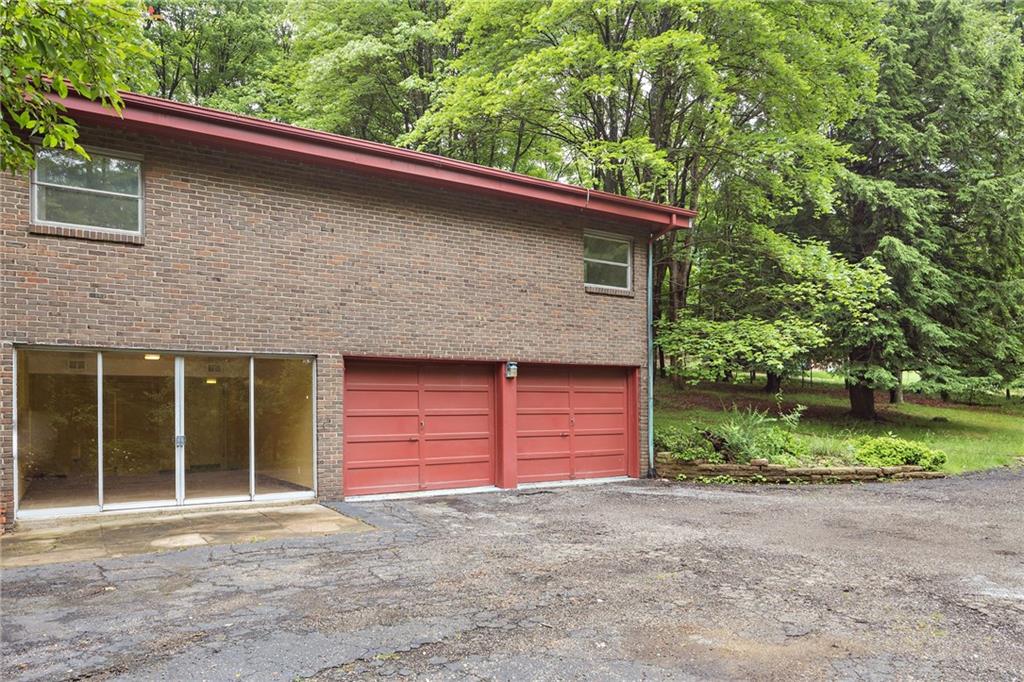 205 Reichold Road Wexford, PA 15090 - Photo 22 of 25 Gallery Image 22