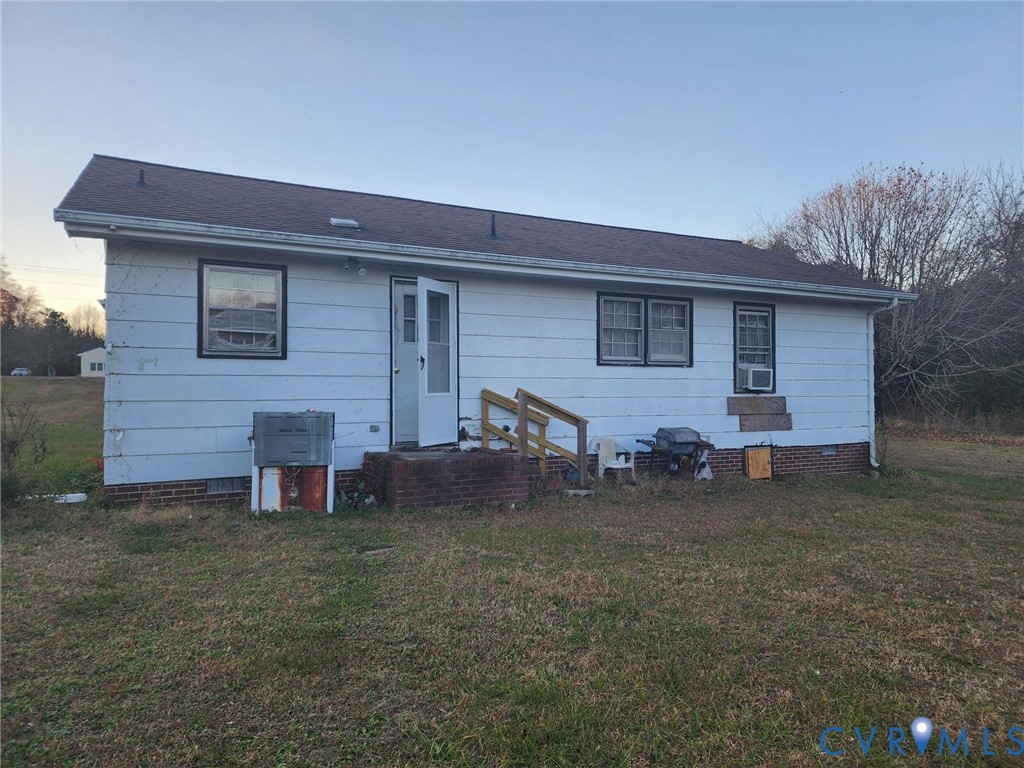 1922 Cobham Wharf Road Surry, VA 23883 - Photo 2 of 16