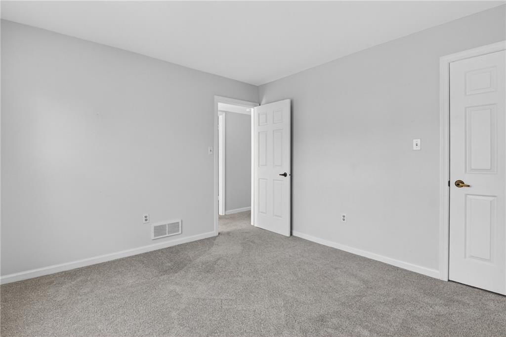 142 Roscommon Place Canonsburg, PA 15317 - Photo 23 of 31