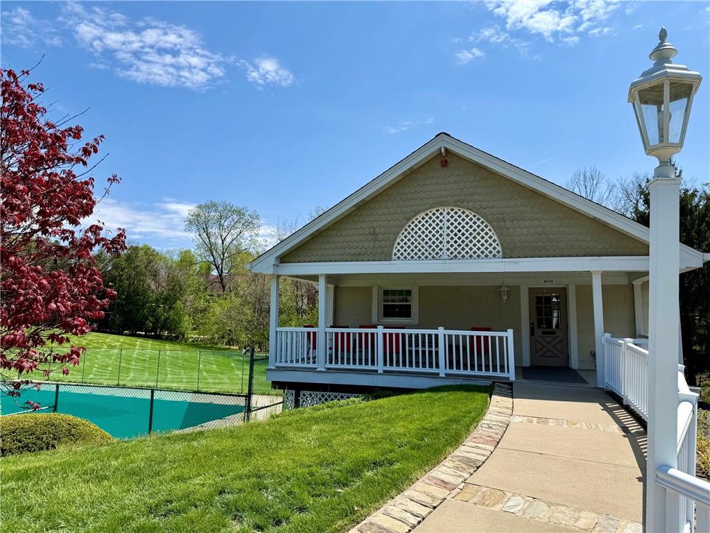 142 Roscommon Place Canonsburg, PA 15317 - Photo 30 of 31 a view of backyard with a garden and deck
