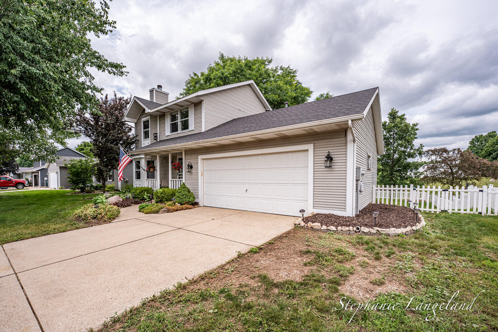 1511 Springbrook Drive Jenison, MI 49428 - Photo 3 of 47 1511 Springbrook-03