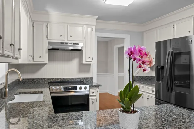 $609,000 | 17 Plantation Circle, Summerville, SC 29485