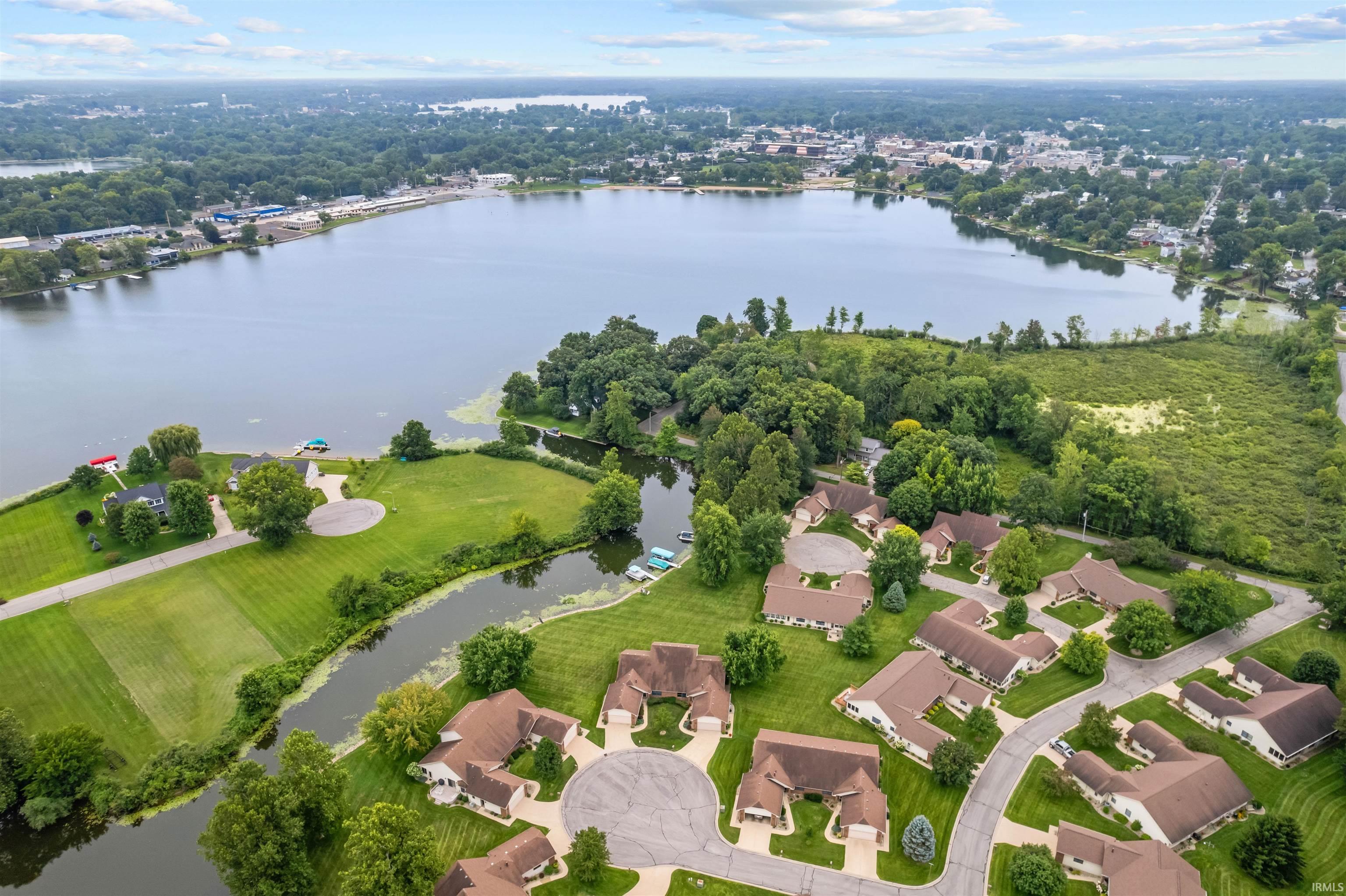 345 Channel View Drive Warsaw, IN 46580 - Photo 3 of 36