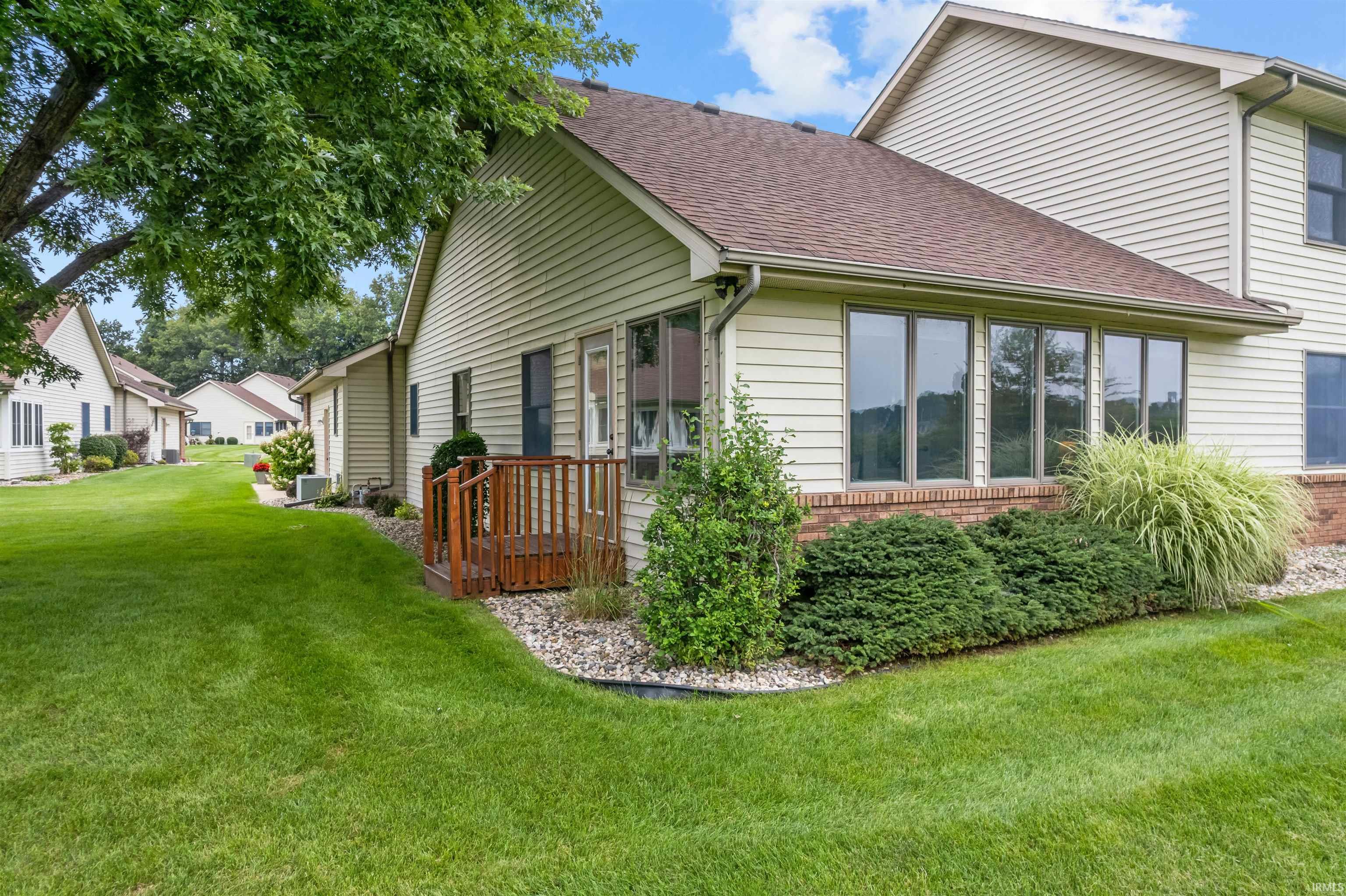 345 Channel View Drive Warsaw, IN 46580 - Photo 10 of 36