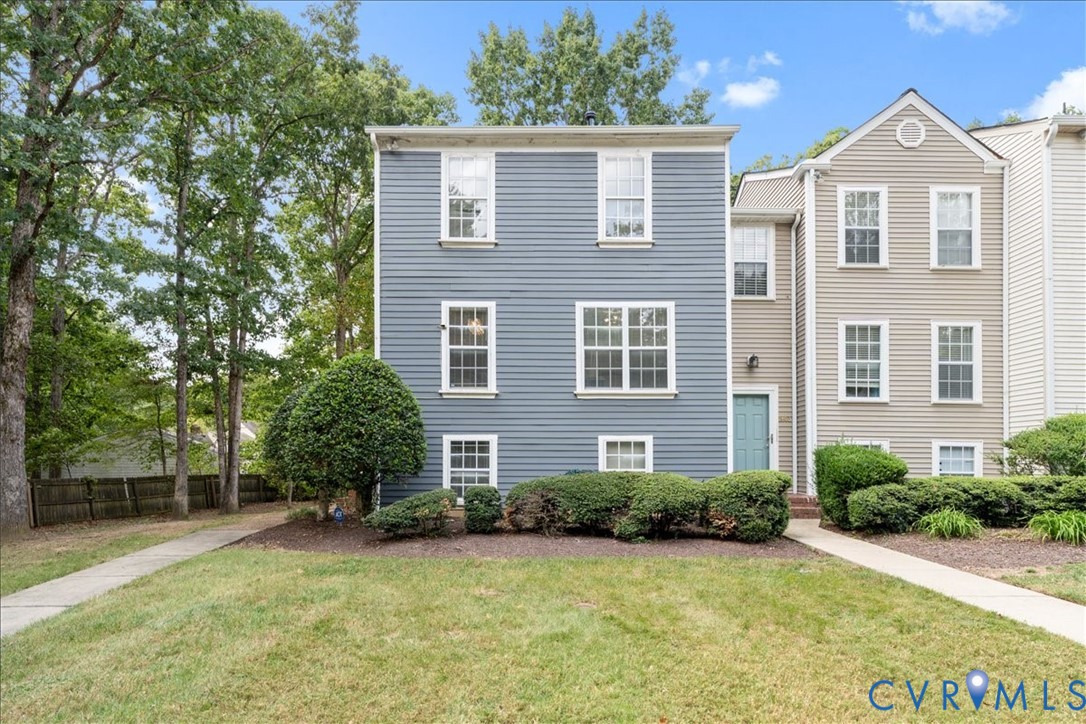 11601 Timberly Waye Henrico, VA 23238 - Photo 2 of 39 front view of a house with a yard