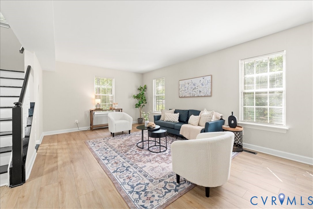 11601 Timberly Waye Henrico, VA 23238 - Photo 6 of 39 a living room with furniture and a rug