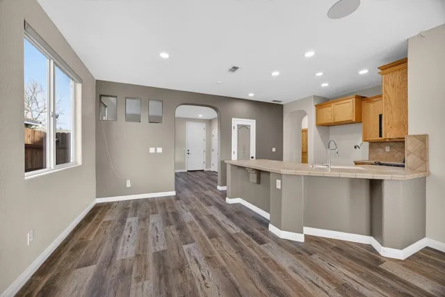 $500,000 | 7341 Elverta Rail Way, Rio Linda, CA 95673