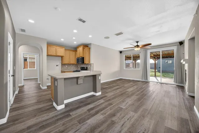 $500,000 | 7341 Elverta Rail Way, Rio Linda, CA 95673