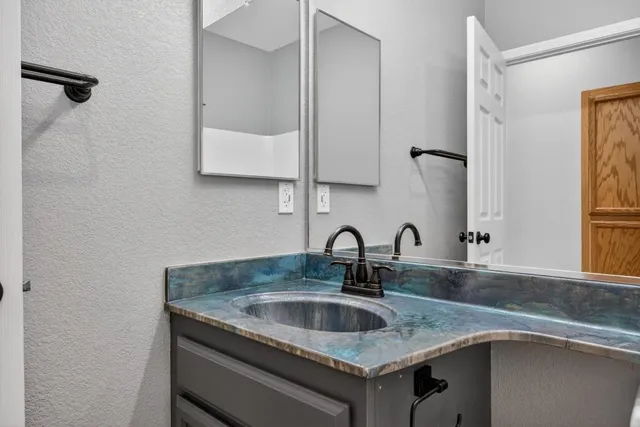 $500,000 | 7341 Elverta Rail Way, Rio Linda, CA 95673