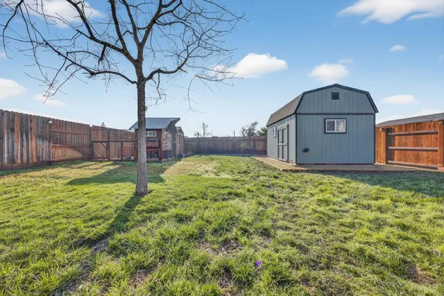 $500,000 | 7341 Elverta Rail Way, Rio Linda, CA 95673