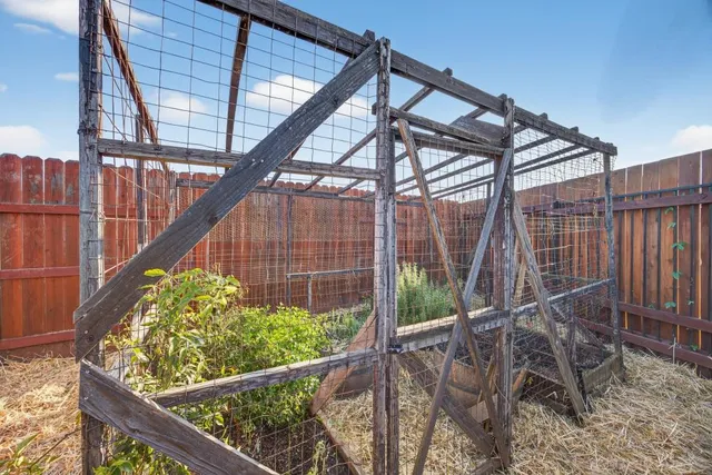 $500,000 | 7341 Elverta Rail Way, Rio Linda, CA 95673