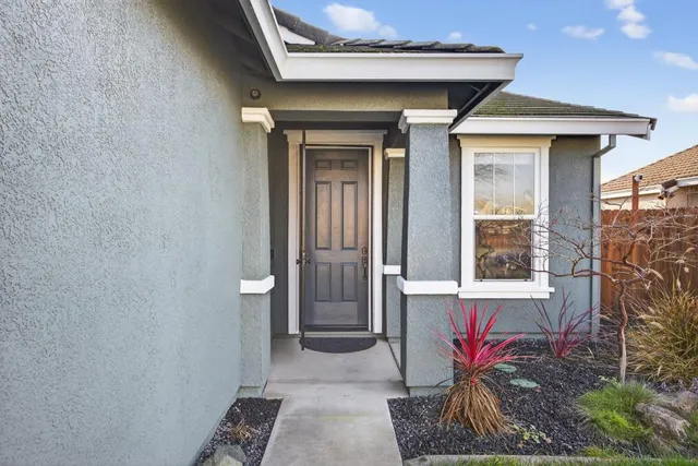 $500,000 | 7341 Elverta Rail Way, Rio Linda, CA 95673