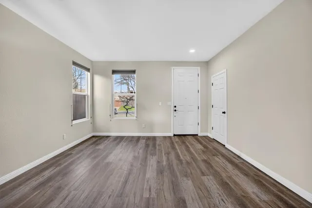 $500,000 | 7341 Elverta Rail Way, Rio Linda, CA 95673