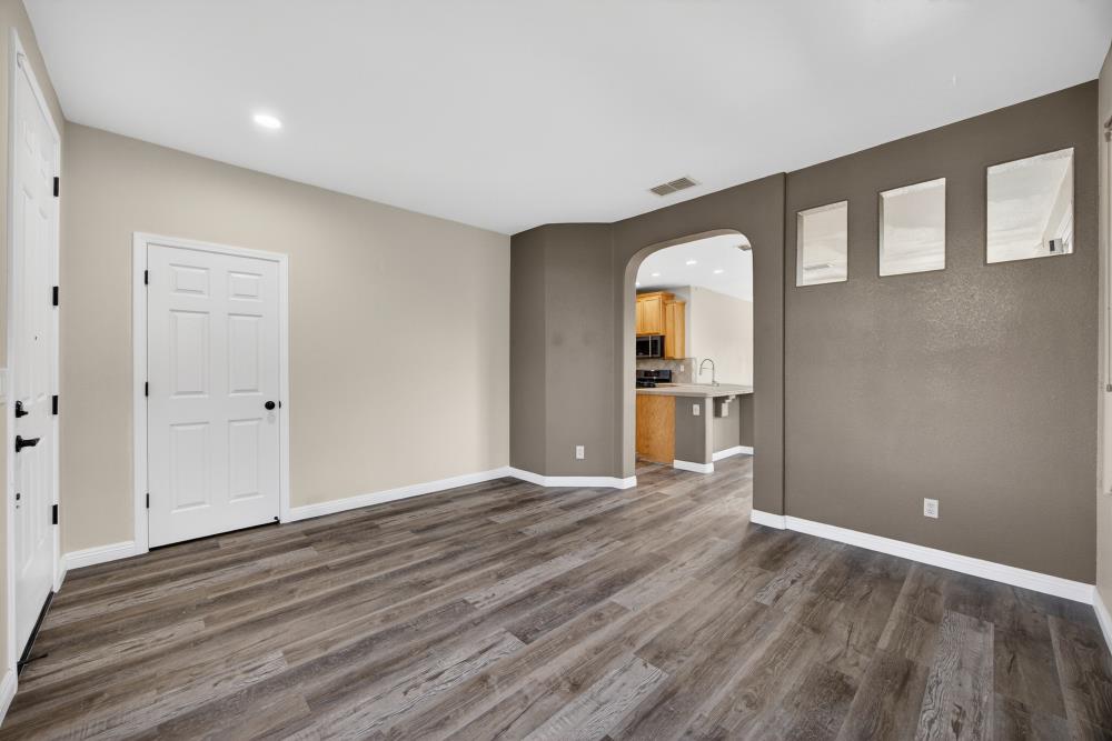 7341 Elverta Rail Way Rio Linda, CA 95673 - Photo 10 of 51