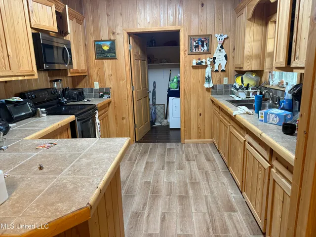 $179,000 | 5859 Lake Mary Road, Woodville, MS 39669