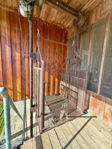 $179,000 | 5859 Lake Mary Road, Woodville, MS 39669