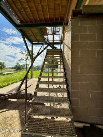 $179,000 | 5859 Lake Mary Road, Woodville, MS 39669