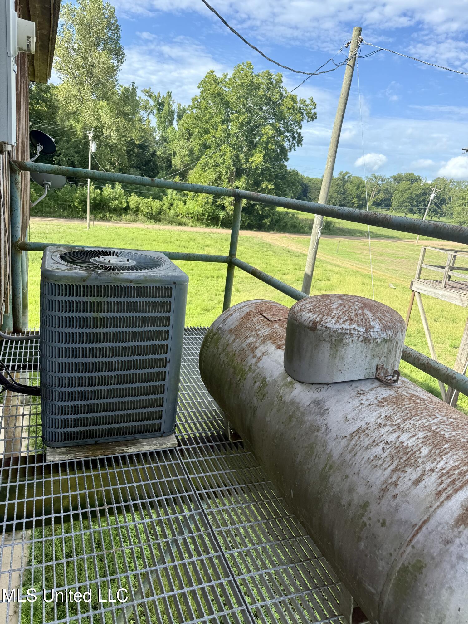 5859 Lake Mary Road Woodville, MS 39669 - Photo 9 of 19 IMG_6158