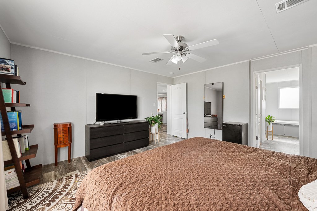 858 County Road 154 Georgetown, TX 78626 - Photo 18 of 33