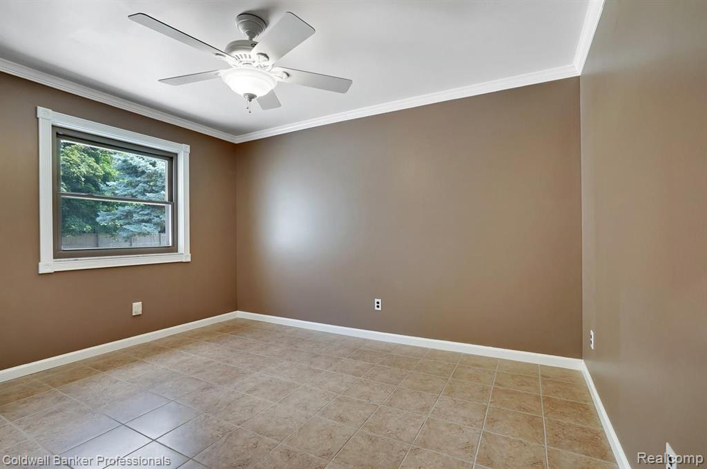 2118 Warrington Road Rochester Hills, MI 48307 - Photo 37 of 50
