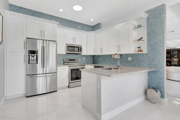 $5,000 | 23164 Via Stel, Boca Raton, FL 33433