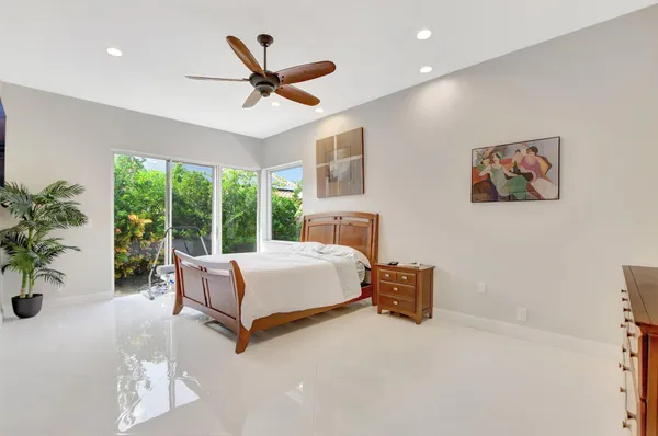 $5,000 | 23164 Via Stel, Boca Raton, FL 33433