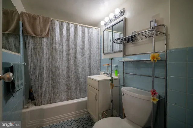 a view of front door and entryway