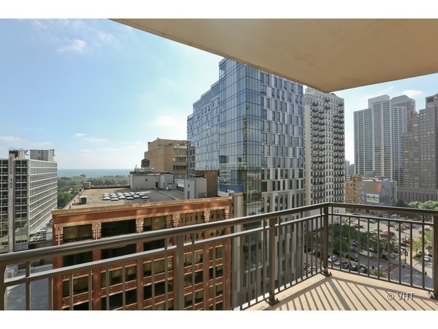 41 East 8th Street, Unit 1203 Chicago, IL 60605 - Photo 11 of 25