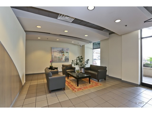41 East 8th Street, Unit 1203 Chicago, IL 60605 - Photo 21 of 25