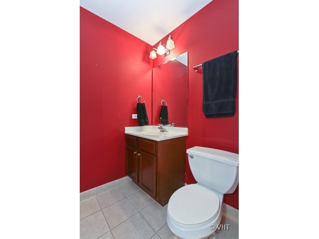 41 East 8th Street, Unit 1203 Chicago, IL 60605 - Photo 9 of 25