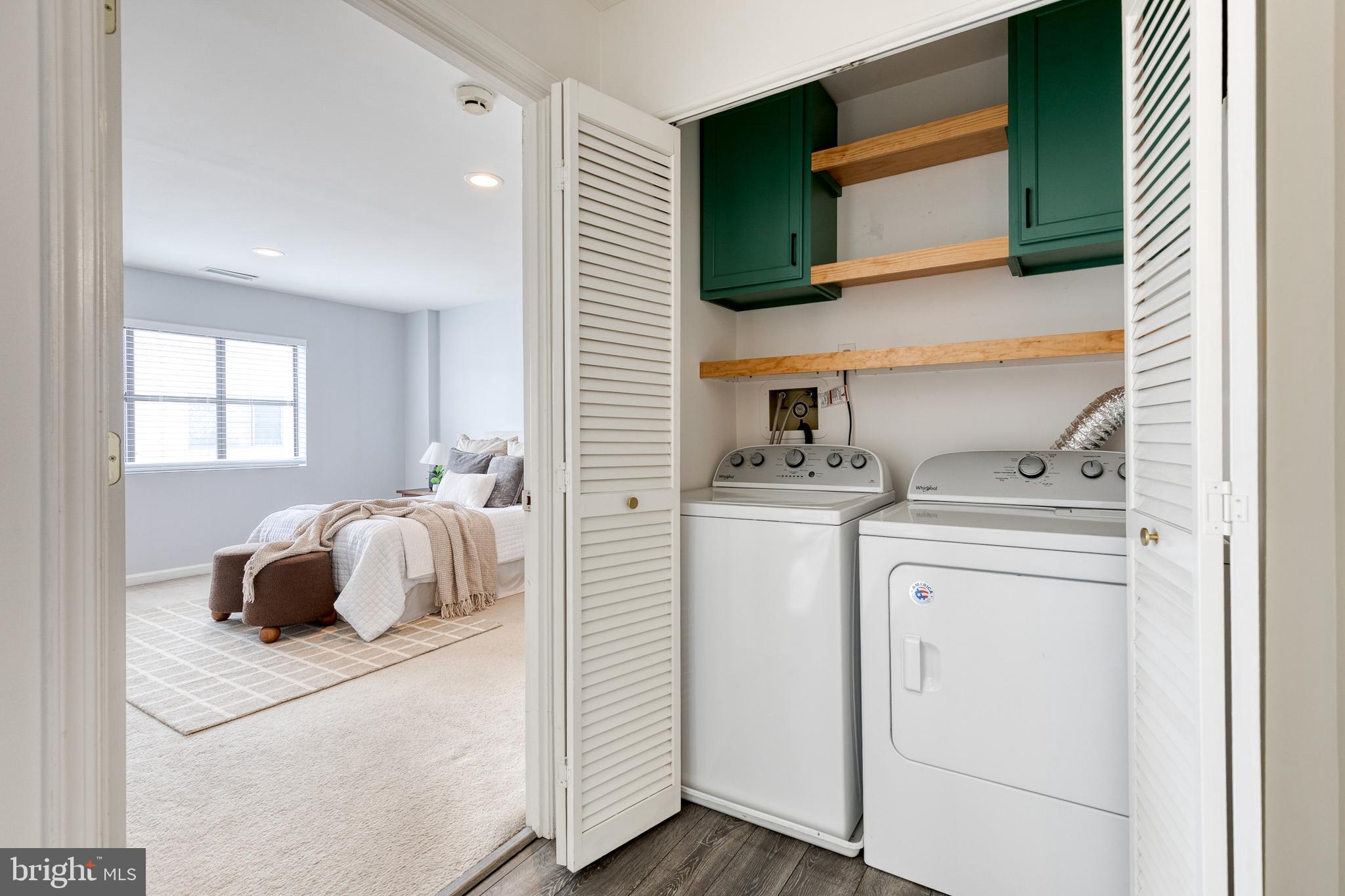 2702 Lighthouse Point East, Unit 719 Baltimore, MD 21224 - Photo 30 of 34