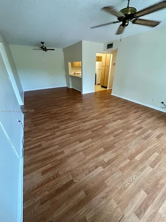 $1,950 | 1113 Green Pine Boulevard, Unit H2, West Palm Beach, FL 33409