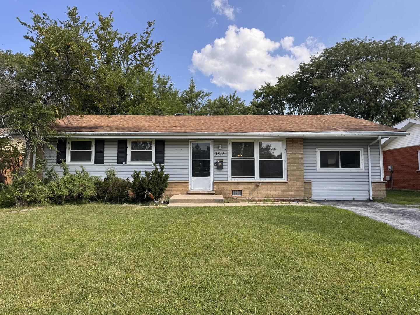 3312 Maple Lane Hazel Crest, IL 60429 - Photo 1 of 27