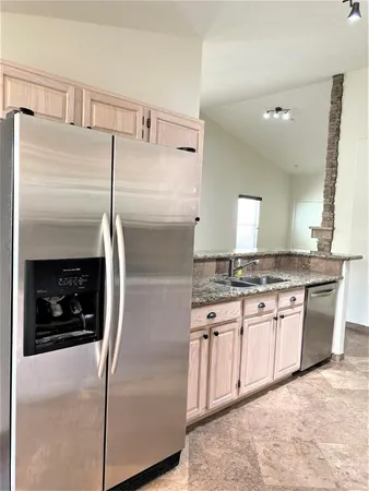 $2,495 | 10358 East Davenport Drive, Scottsdale, AZ 85260