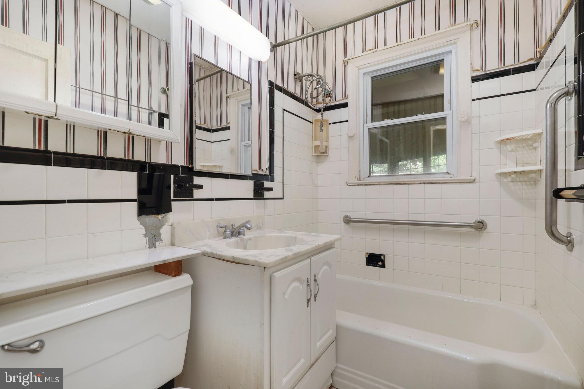 9605 Bristol Avenue Silver Spring, MD 20901 - Photo 14 of 36