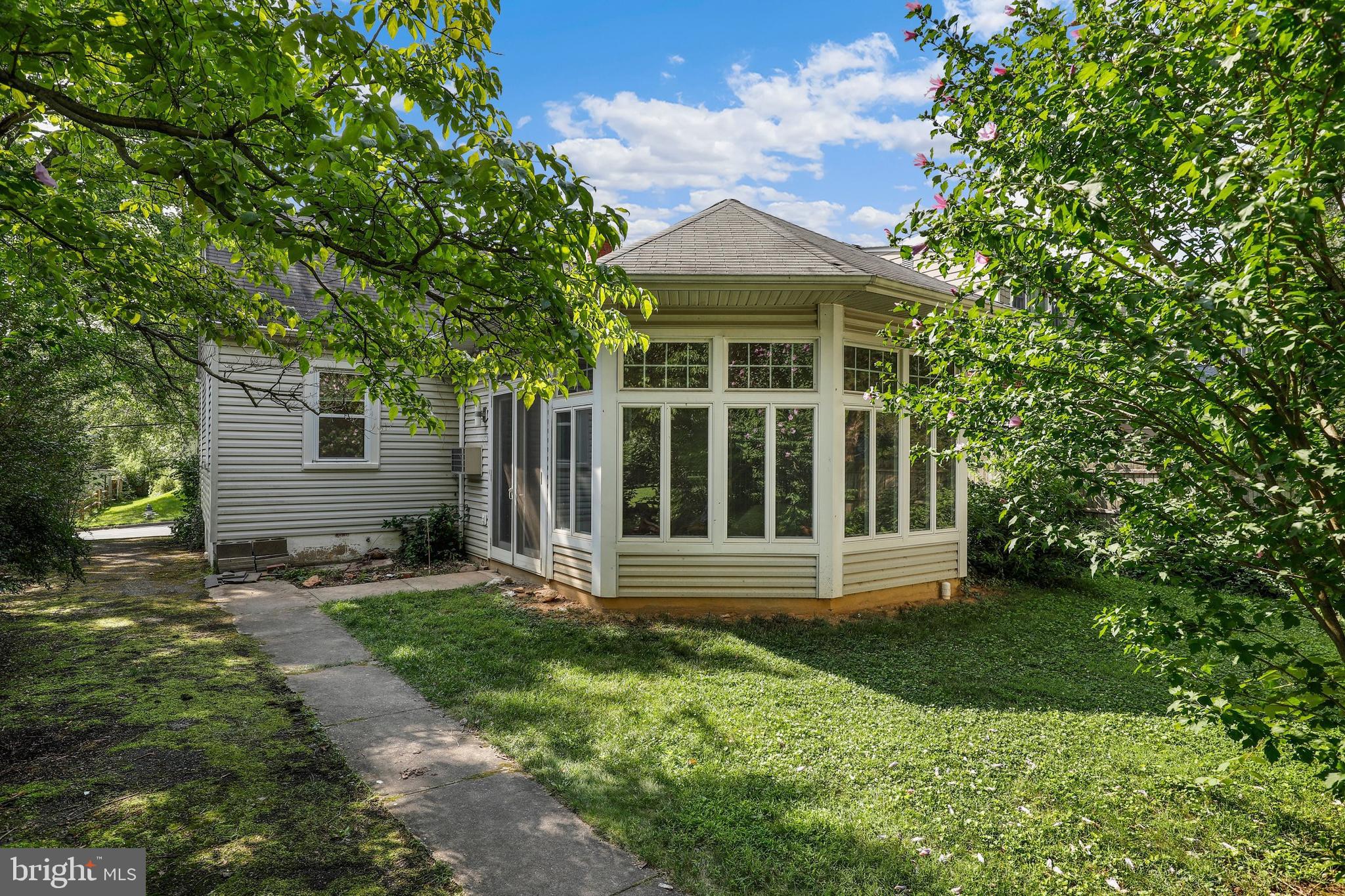 9605 Bristol Avenue Silver Spring, MD 20901 - Photo 24 of 36