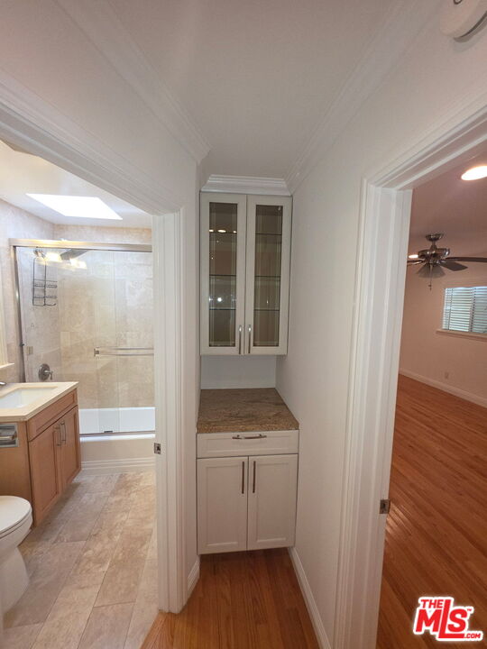 309 Broadway Street, Unit 6 Venice, CA 90291 - Photo 25 of 28 a bathroom with a sink a toilet and shower