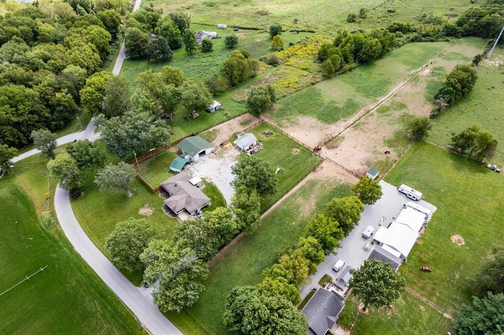 4203 Valley Grove Road Anderson, IN 46017 - Photo 4 of 34