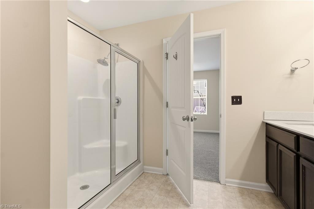 3910 Copperfield Court High Point, NC 27282 - Photo 21 of 34