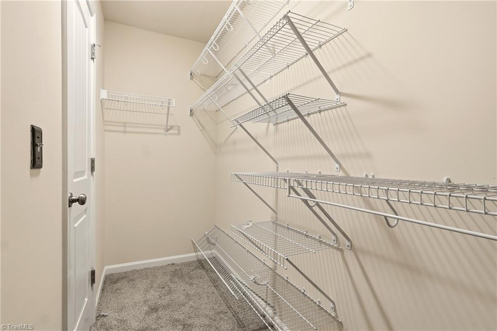 3910 Copperfield Court High Point, NC 27282 - Photo 23 of 34