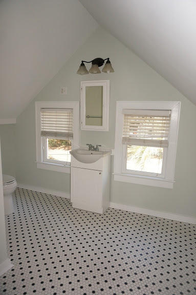 222 Woodland Shores Road Charleston, SC 29412 - Photo 17 of 26 Upstairs Bth 2