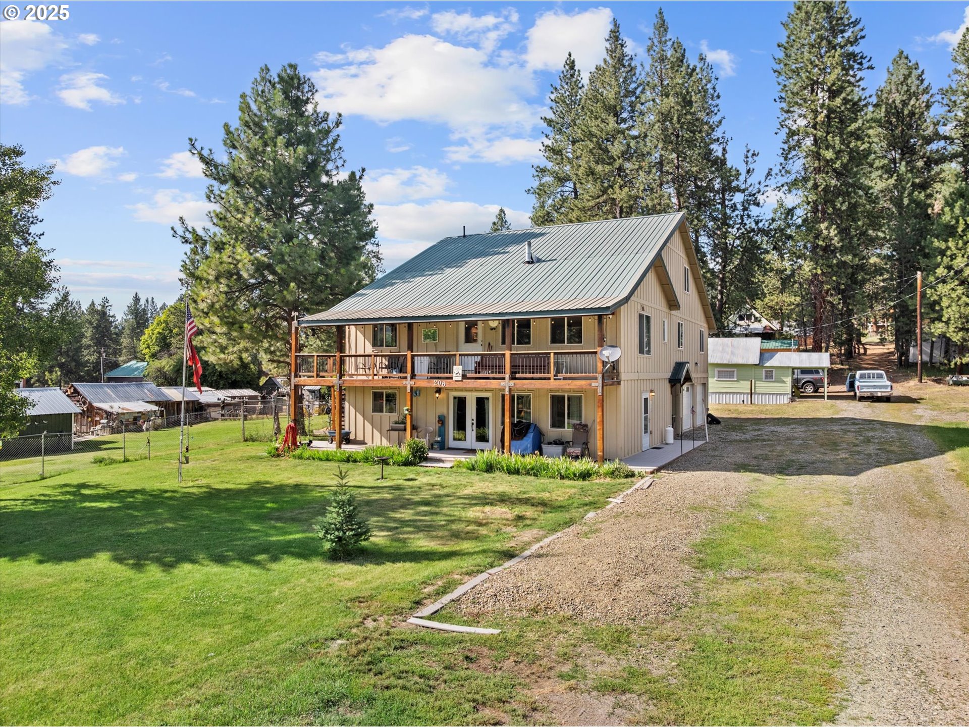 206 Austin Street Sumpter, OR 97877 - Photo 4 of 47
