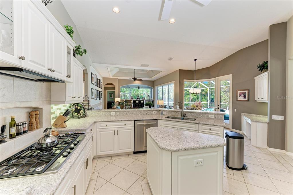 8118 Waterview Boulevard Lakewood Ranch, FL 34202 - Photo 18 of 78
