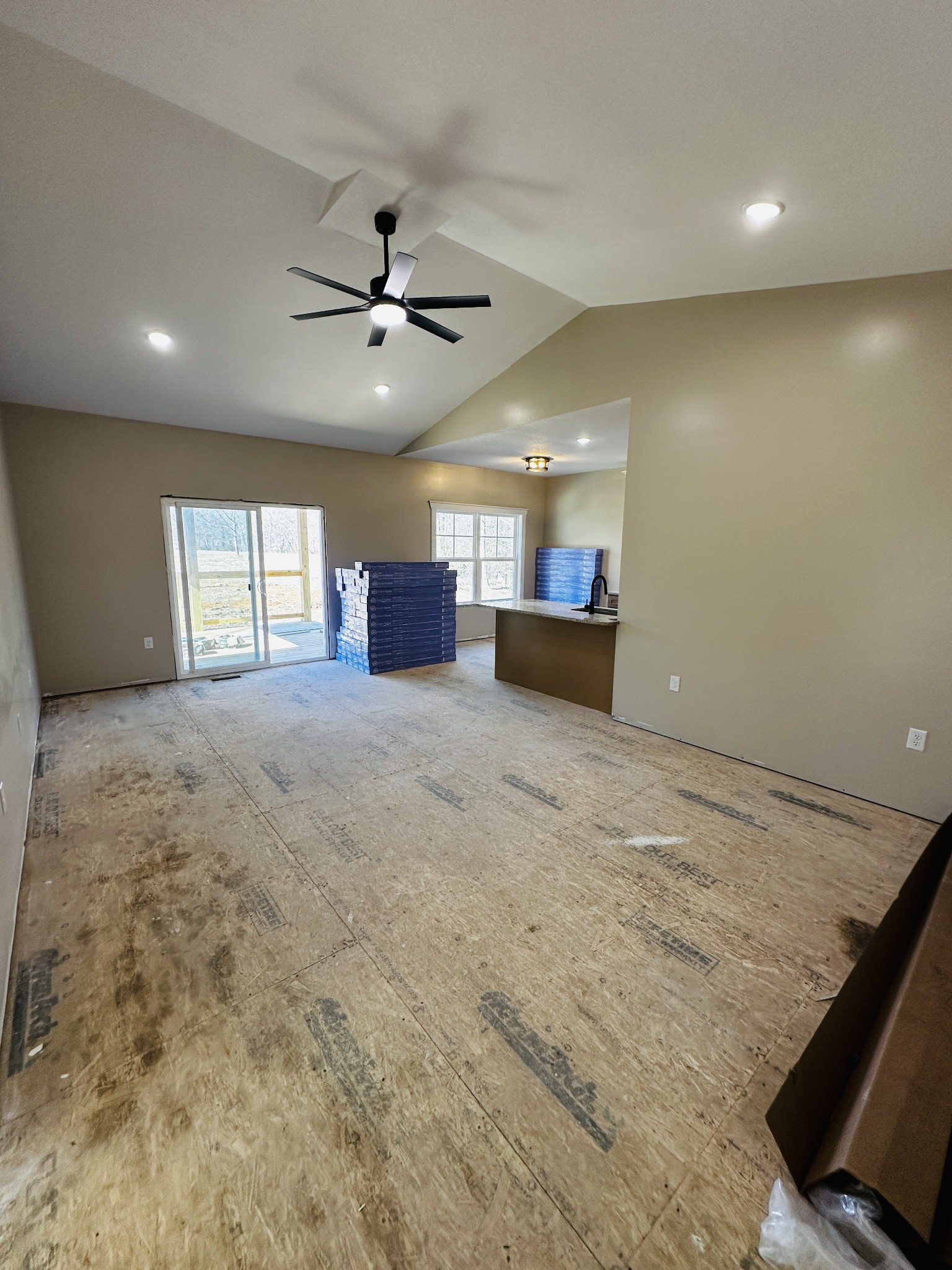 304 Georgee Road Jamestown, TN 38556 - Photo 2 of 33