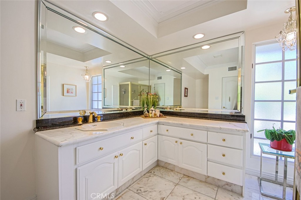 1801 Greenbriar Road Glendale, CA 91207 - Photo 18 of 75